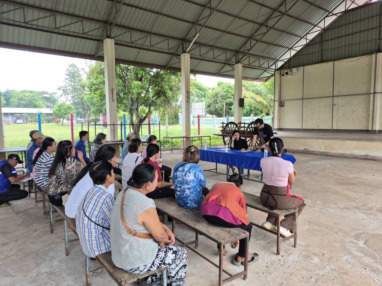 พช.พรรณานิคม : ลงพื้นที่ติดตามการดำเนินโครงการแก้ไขปัญหาความยากจน (กข.คจ.) บ้านดอนม่วย หมู่ที่ 6 ตำบลช้างมิ่ง อำเภอพรรณานิคม จังหวัดสกลนคร